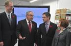 From left:  Paul Yeatman, GeoSpectrum Technologies Inc., Premier Darrell Dexter, Akoostix president Joe Hood, and Catherine MacDonald, managing director, Aerospace and Defence Industries Association of Nova Scotia,  talk about the work to prepare the province for the opportunities on the horizon.