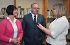 Parent Christine Lane talks with Premier Darrell Dexter and Education and Early Childhood Development Minister Ramona Jennex about how Early Years will help make the transition to school smoother for children, families, and the schools.